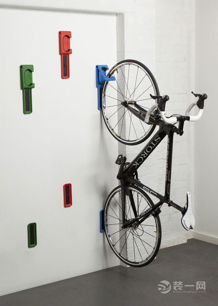 9款自行车挂墙上的酷炫装修图片     这是一个很可爱的设计,加上一个