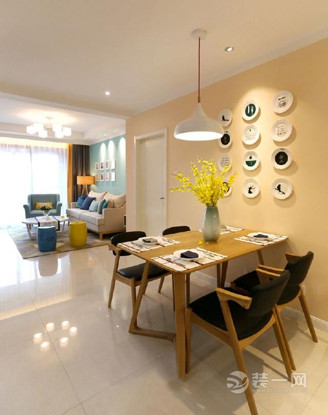 85平米两居室简约风格装修 米色空间温馨迷人